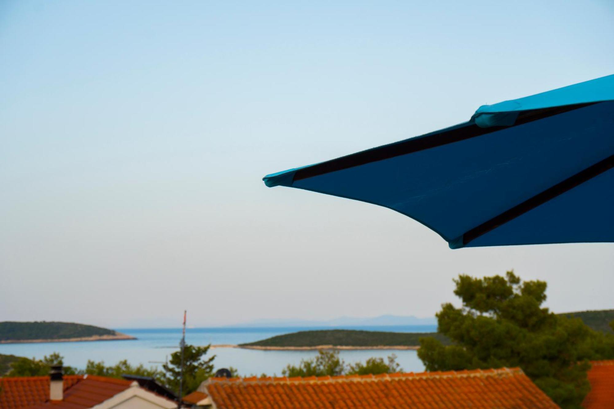 The Sea House Apartments Vis Szoba fotó