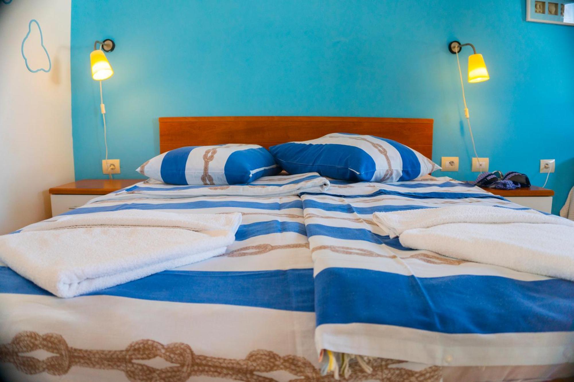 The Sea House Apartments Vis Szoba fotó